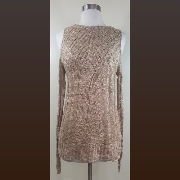 Cold Shoulder Cutout Long Sleeve Sweater - Picture 3 of 7